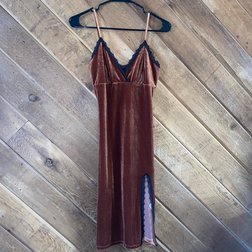 Mini dress with slit